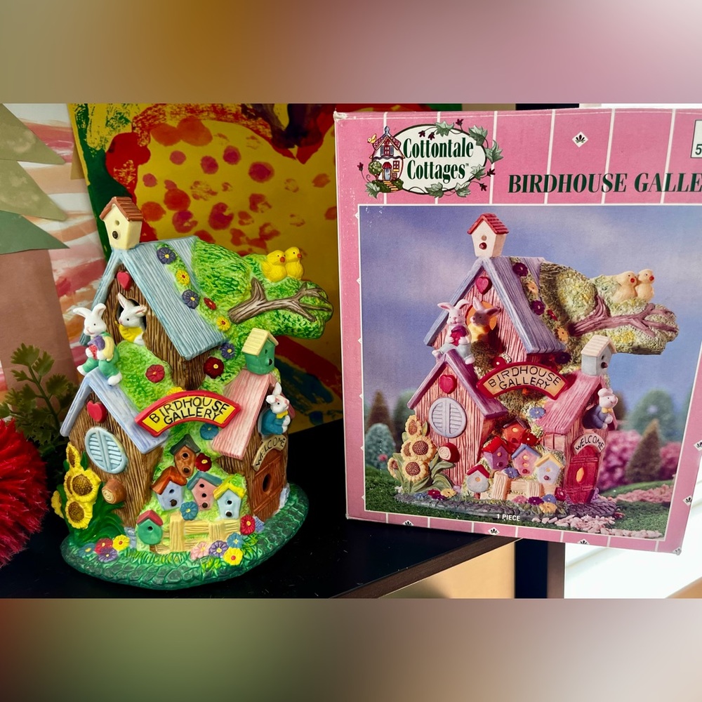 Cottontale Cottages - Birdhouse Gallery